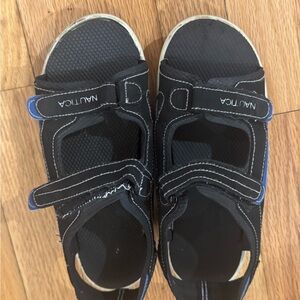 Nautica Kids Sandals in Black and Blue